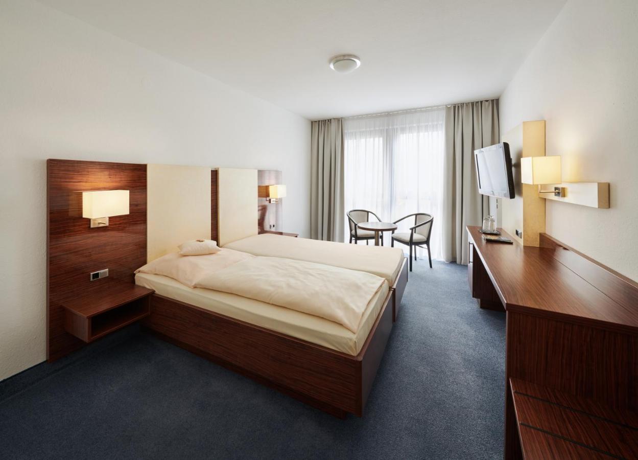 Stadthotel Am Wasen Stuttgart Exterior photo
